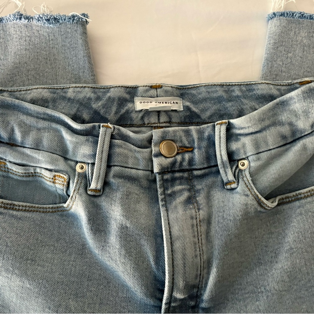 Good American Sky Blue Ankle Jeans